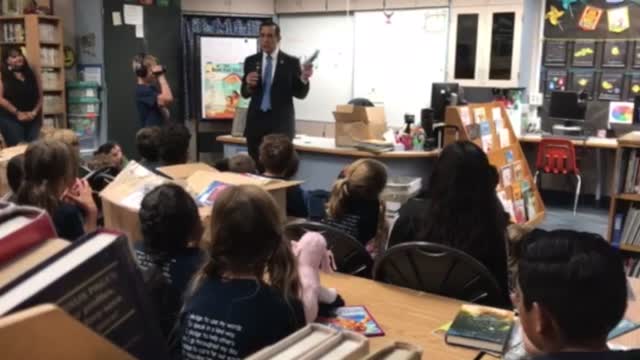 Issa Talks About Book Program At Jefferson