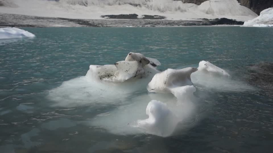 SMALL ICEBERG AT GRINNELL GLACIER