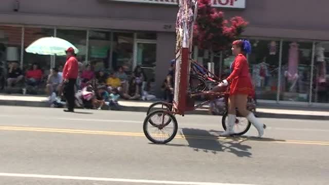 V02 Corn Festival 2007 Parade (2)