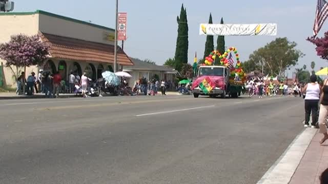 V01 Corn Festival 2007 Parade (1)