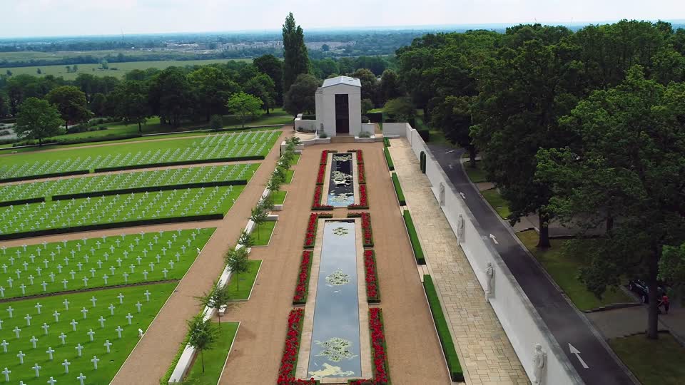 Cambridge American Cemetery