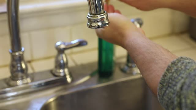 Washing Hands BRoll 1_21s