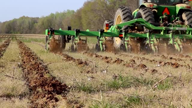 Strip Tilling_BRoll_19s