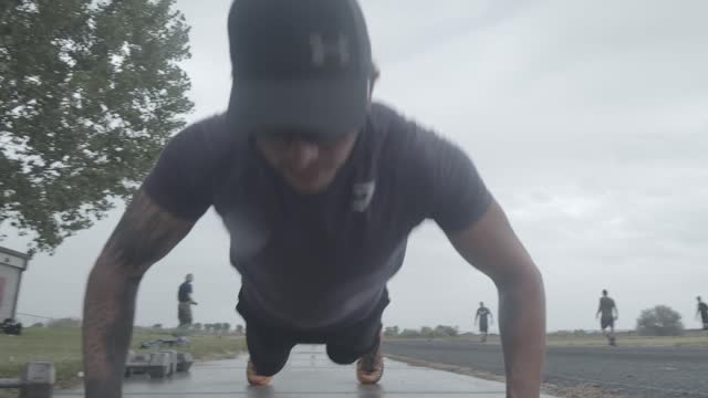 Wildlfire Firefighters Maintain Fitness