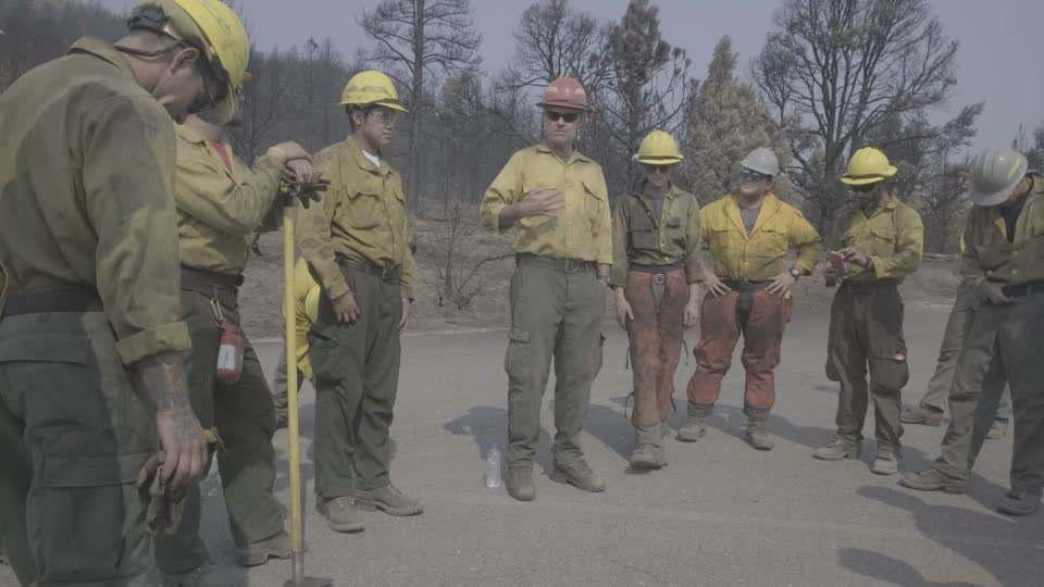 handcrew_SierraFront_TamarackFire_081221