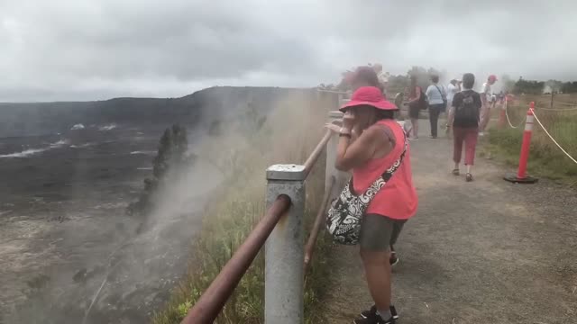 B-roll: Visitors at Steam Vents overlooking Kīlauea caldera