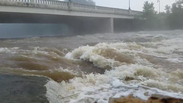 Falls Mill Bridge / Hocking River