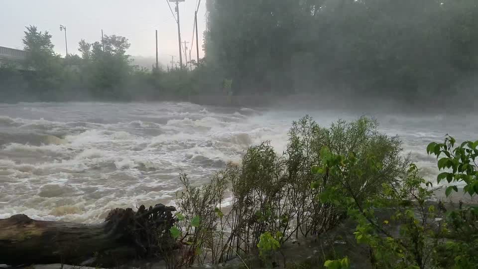 Falls Mill Bridge / Hocking River