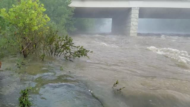 Falls Mill Bridge / Hocking River