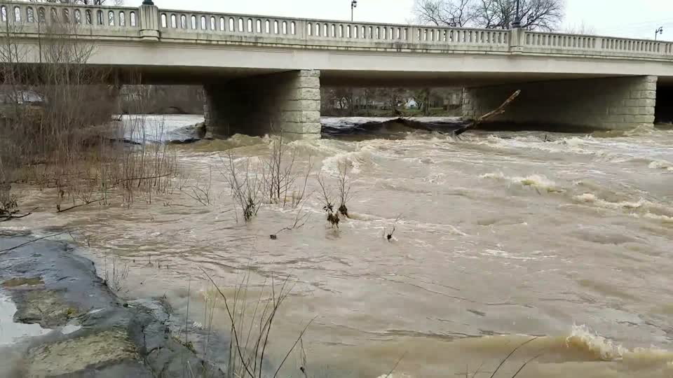 Falls Mill Bridge / Hocking River