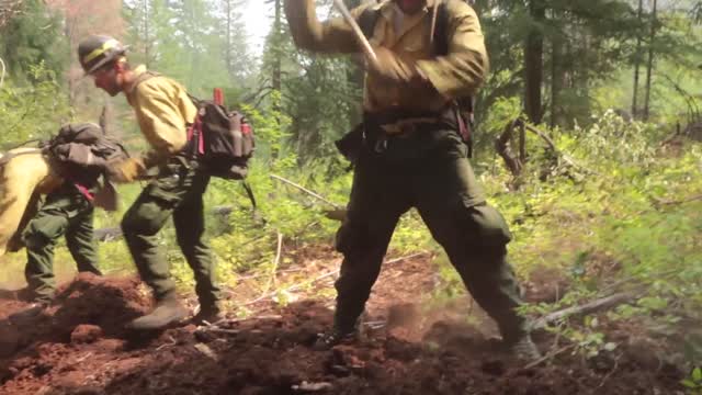 crew digging handline video