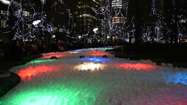 Winter Lights at Canary Wharf. London. "Pool of Light". VIDEO.