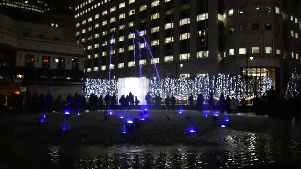 Winter Lights at Canary Wharf. London. "Liquid Sound" displays in sync with the music. VIDEO.