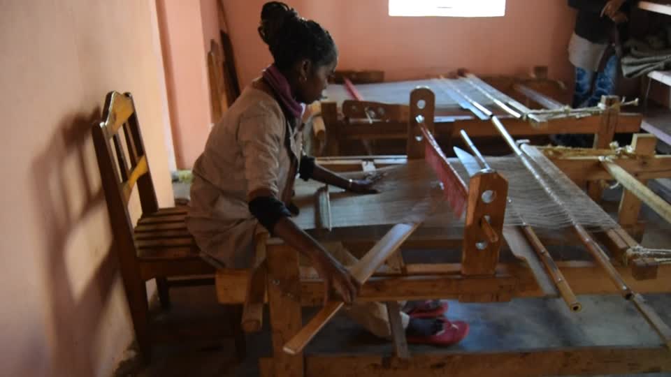 Madagascar. Fianarantsoa to Ambalavao. We visited a silk factory. The local silk, is quite coarse and not silky smooth. Read below.