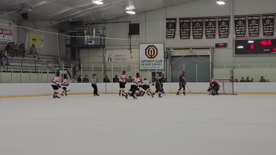 Mount Brydges Bulldogs at Port Stanley Sailors  Dec 21 2021