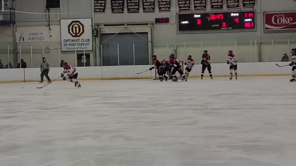 Mount Brydges Bulldogs at Port Stanley Sailors  Dec 21 2021