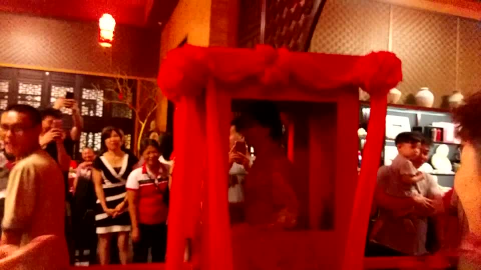 video0004_30323559176